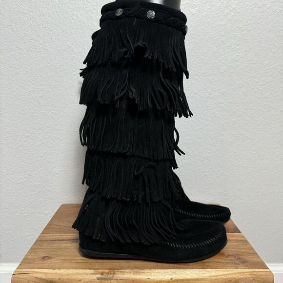 VTG MINNETONKA Suede Black Leather Fringe Mid Calf Moccasin Boots Sz 7 Festival - Picture 2 of 7